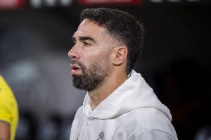 世体：卡瓦哈尔在训练中撞伤小将巴尔德佩尼亚斯，但未表示出关心